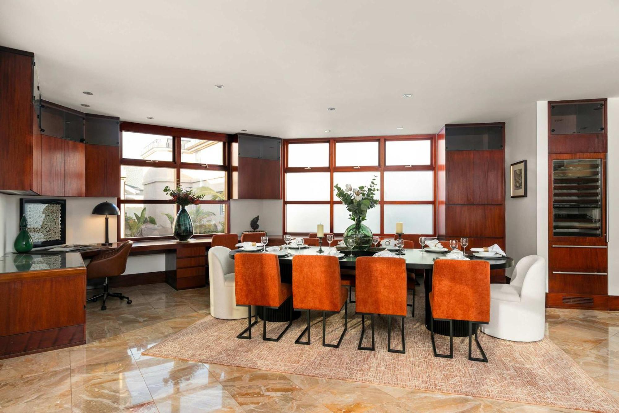 Brand New Listing Elegant 7br Masterpiece Walk To Shops & Dining *