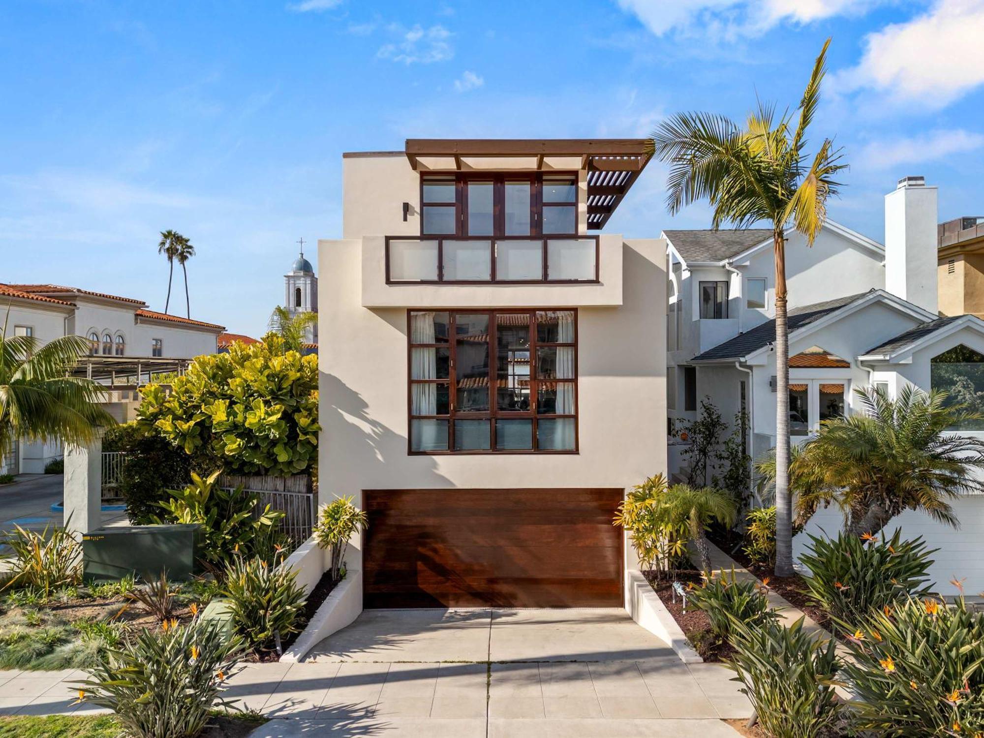 Brand New Listing Elegant 7br Masterpiece Walk To Shops & Dining San Diego