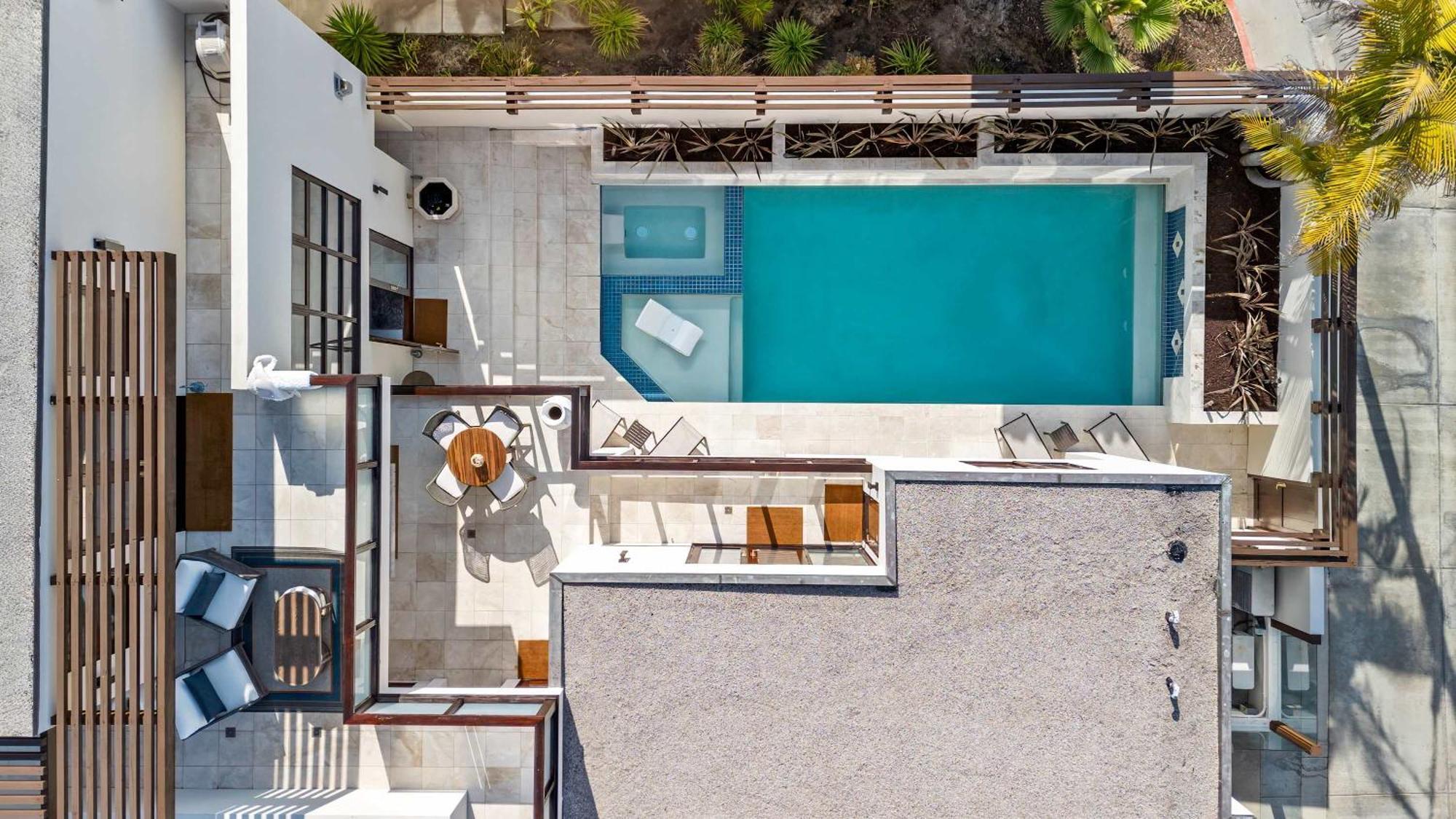 Brand New Listing Elegant 7br Masterpiece Walk To Shops & Dining San Diego