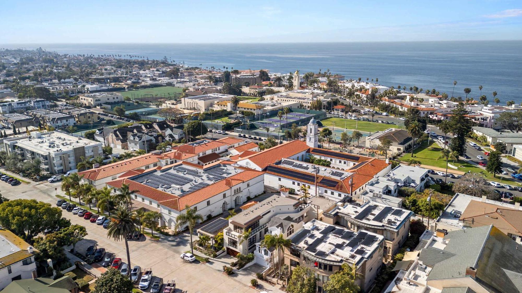 Brand New Listing Elegant 7br Masterpiece Walk To Shops & Dining * San Diego